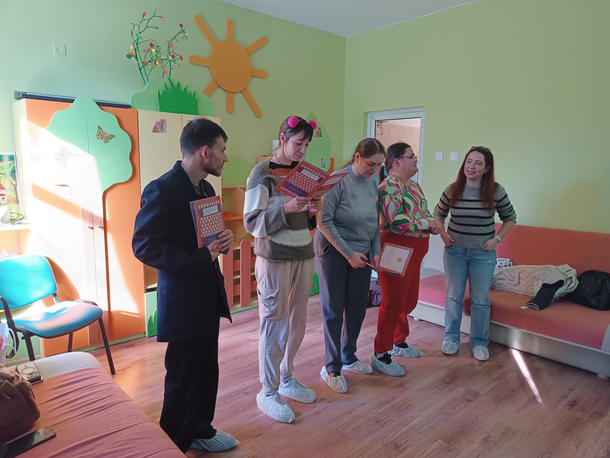 Продължаваме представянето на нашата книжка „И ние четем „Ромео и Жулиета“