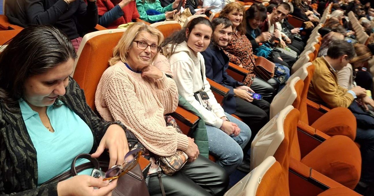 14 младежи със затруднения и техните близки се насладиха на концерт на Wiener Grandball Orchester