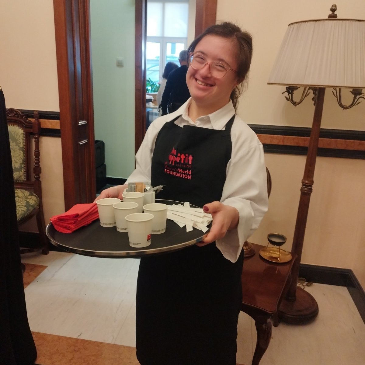 "Бон апети" кетъринг от Maria’s World Foundation се погрижи за почерпката за гостите на Негово Светейшество Патриарх Даниил