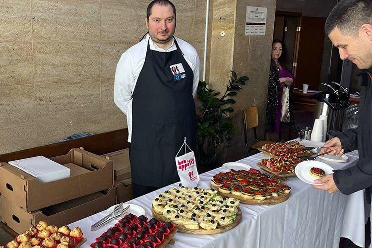 Кетъринг за участниците в Кръгла маса, посветена на Деня на Европа