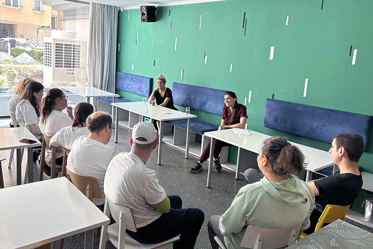 Обучително занимание на тема „Безопасно боравене с храна“