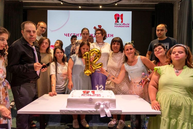 12 години Дневен център „Светове“