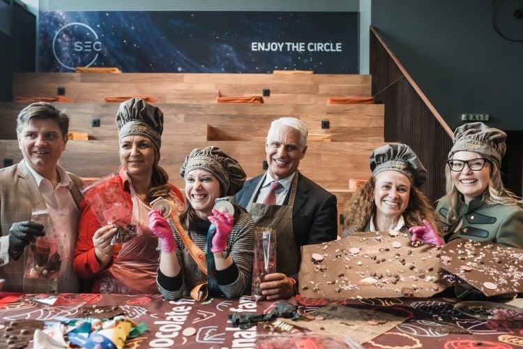 Радост и споделени емоции по време на събитието Unlocking Excellence в България