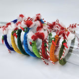 Мартеница за ръка с вълнена цветна прежда и стъклена люта чушчица