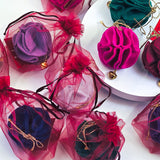 Коледна висулка - топка от филц