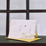 Ръчно изработена картичка с релеф с позлата